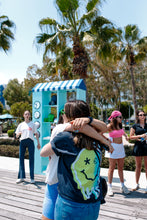 Load image into Gallery viewer, Smiley ;)